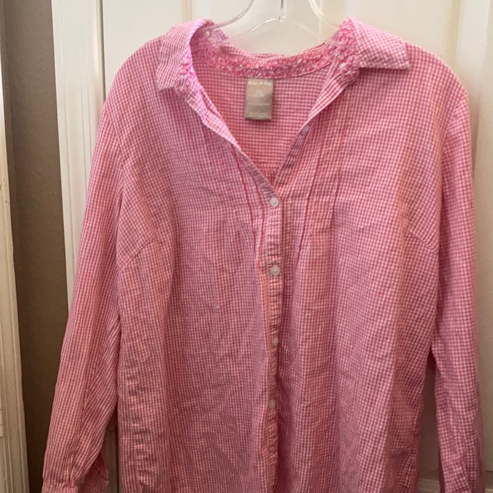 FINAL MARKDOWN Ladies’ White Stag Blouse (L)